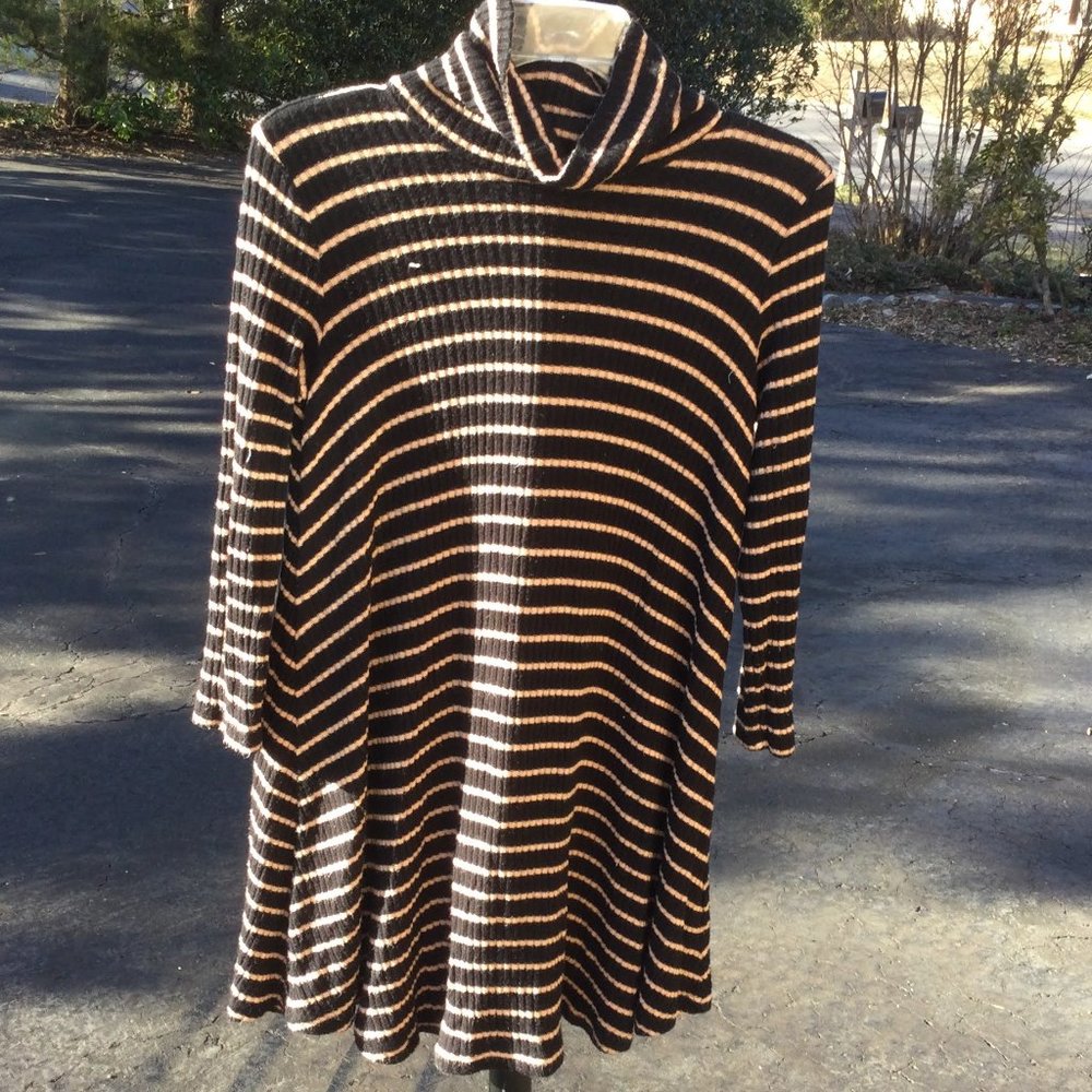 Pink & Black Array Flare End Sweater Tunic - image 1